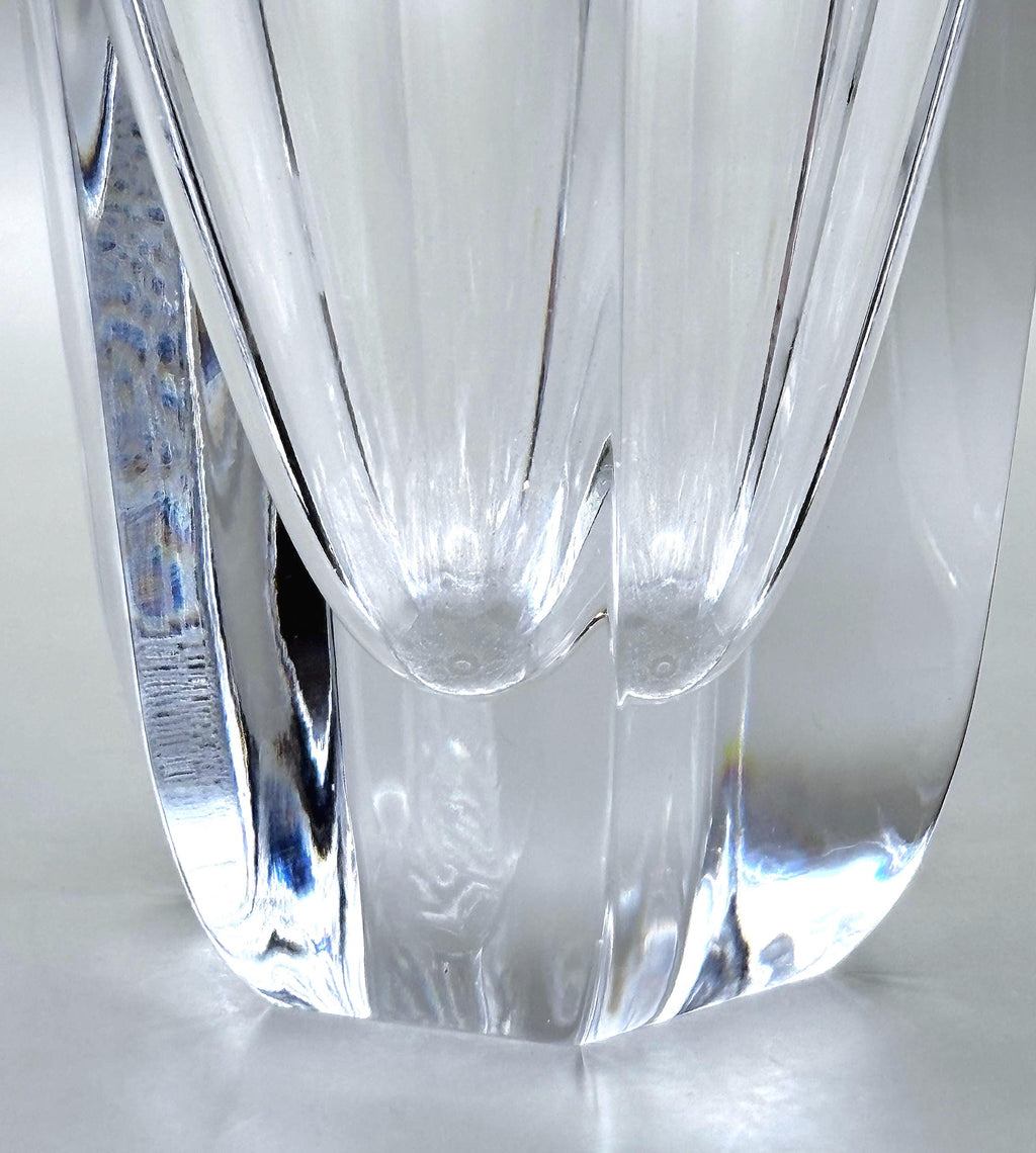 Orrefors Fleur Crystal Vase – Lars Hellsten Signed Swedish Art Glass (15 cm)
