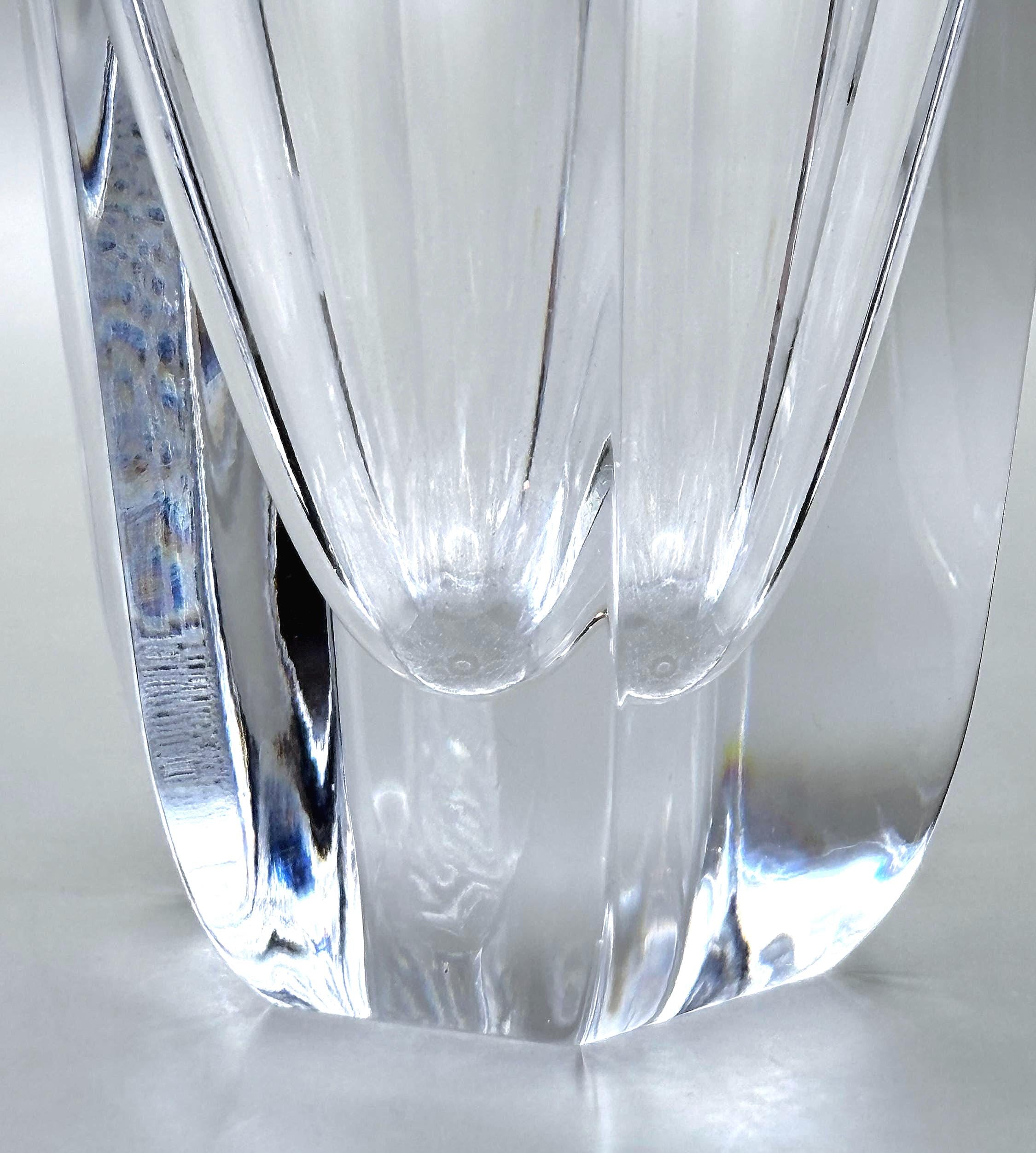 Orrefors Fleur Crystal Vase – Lars Hellsten Signed Swedish Art Glass (15 cm)