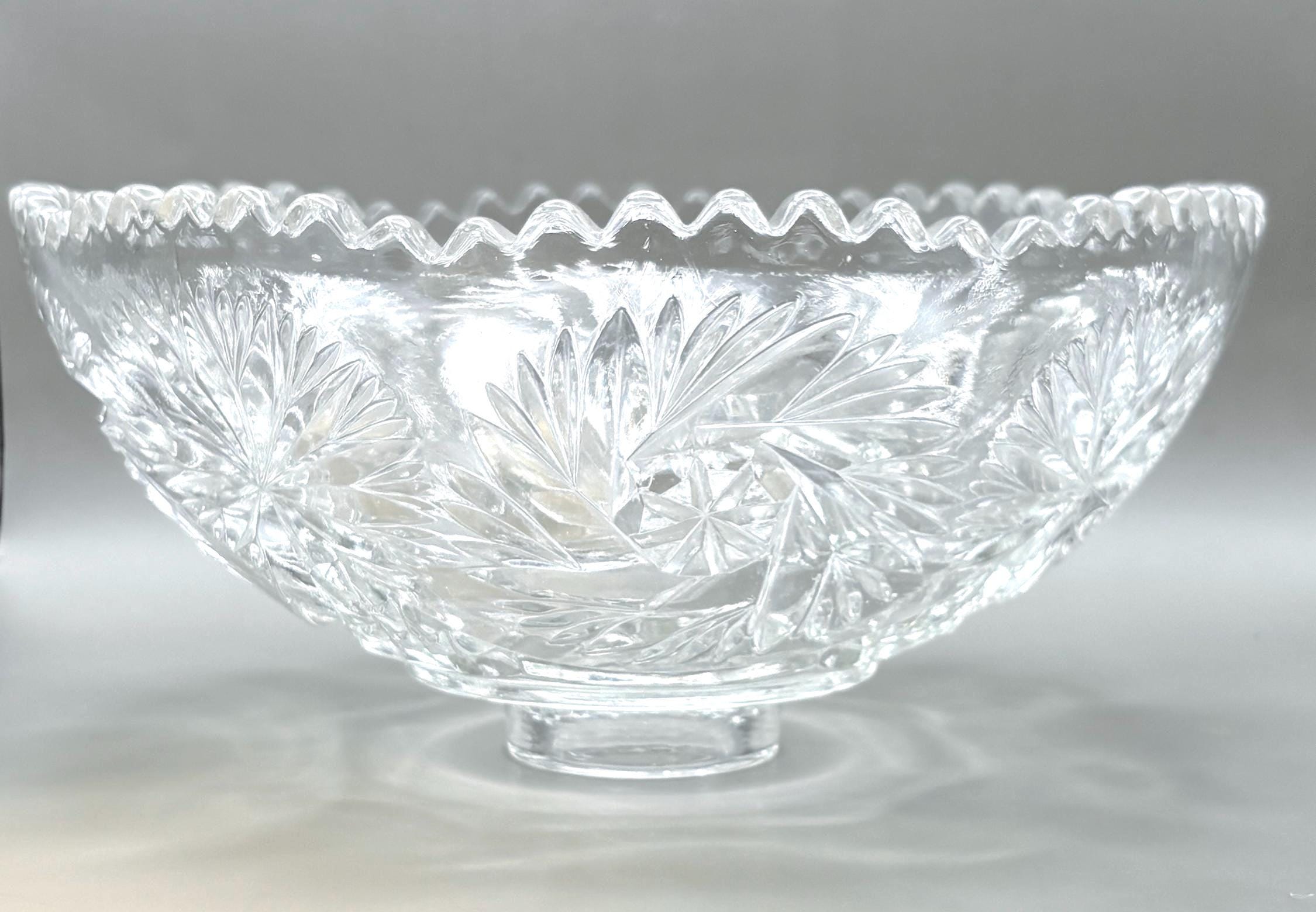 Bohemian, Czech. Hand-Cut Crystal Bowl with Starburst Pattern, 26 cm