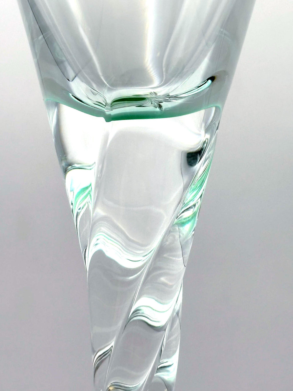 Luxor Bohemia Crystal Sherry Glasses – Tall Sculptural Stemware, Emerald Green Base (Set of 2)