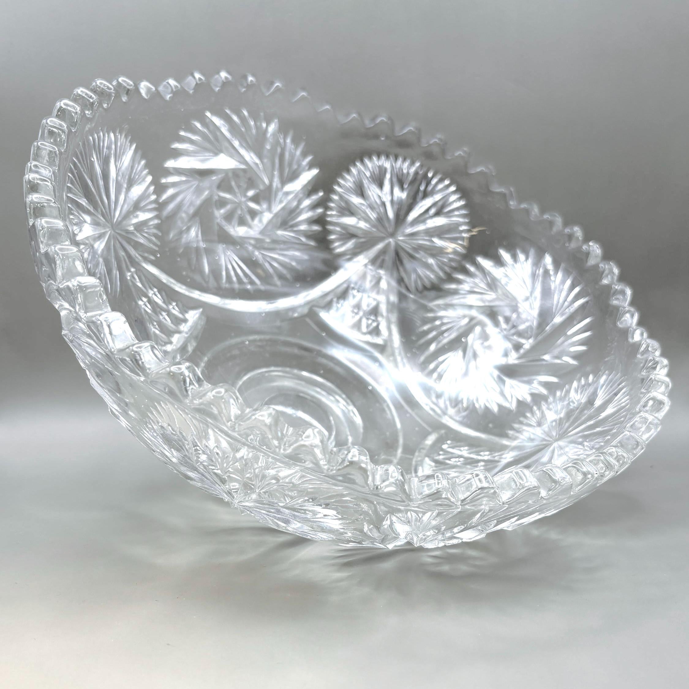 Bohemian, Czech. Hand-Cut Crystal Bowl with Starburst Pattern, 26 cm