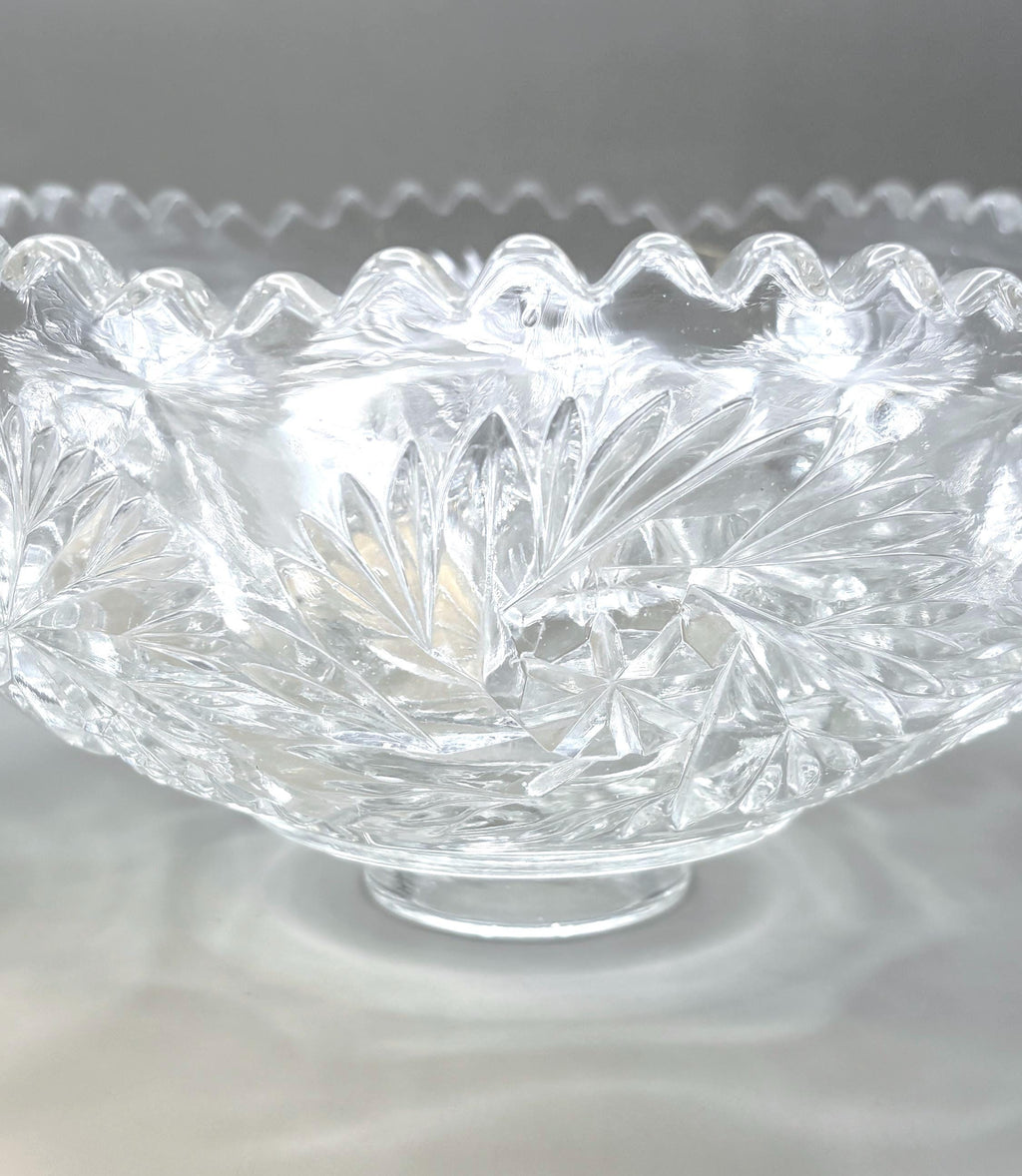 Bohemian, Czech. Hand-Cut Crystal Bowl with Starburst Pattern, 26 cm