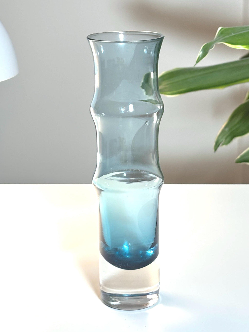 Åseda Glasbruk Bambu BUD Vase  Bo Borgström Blue Art Glass, Mid Century Scandinavian